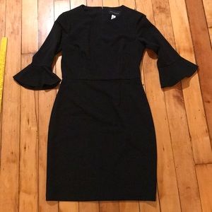 Adorable flare sleeve dress